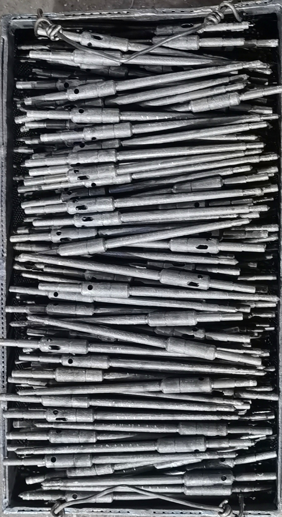 纺机锭杆原料加工